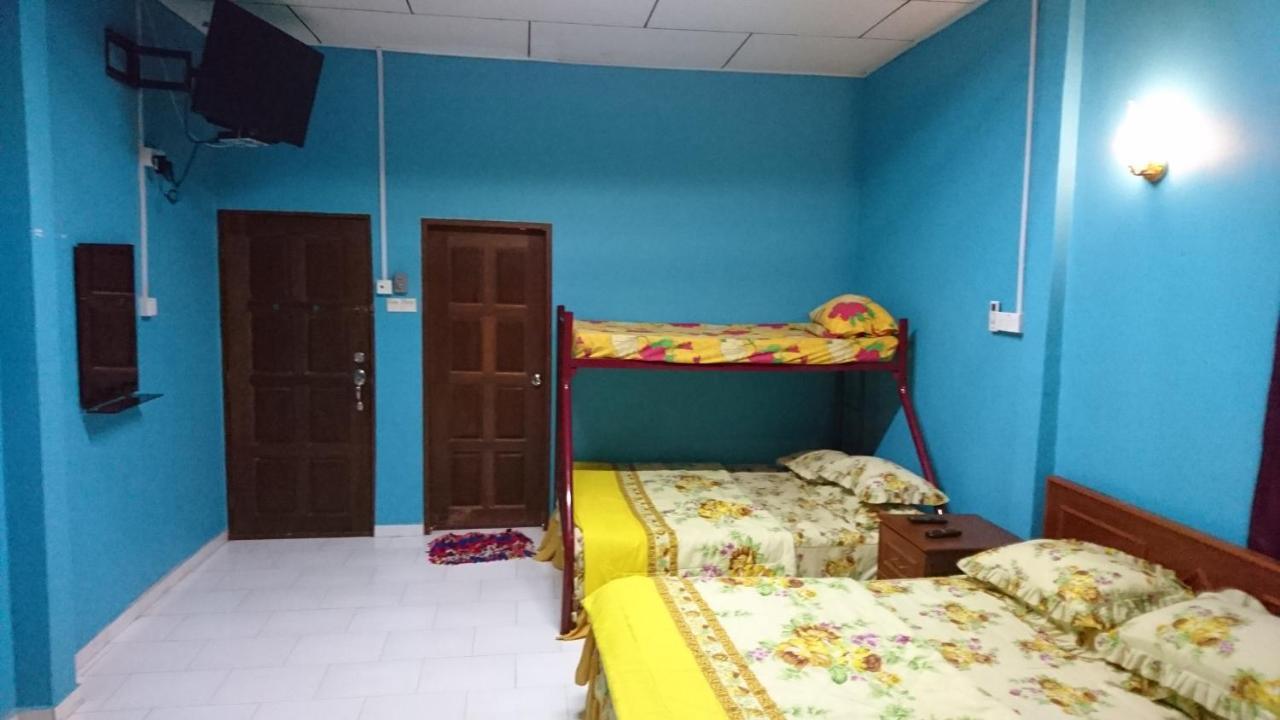 Homestay Roomstay Muar Srizahrani 외부 사진