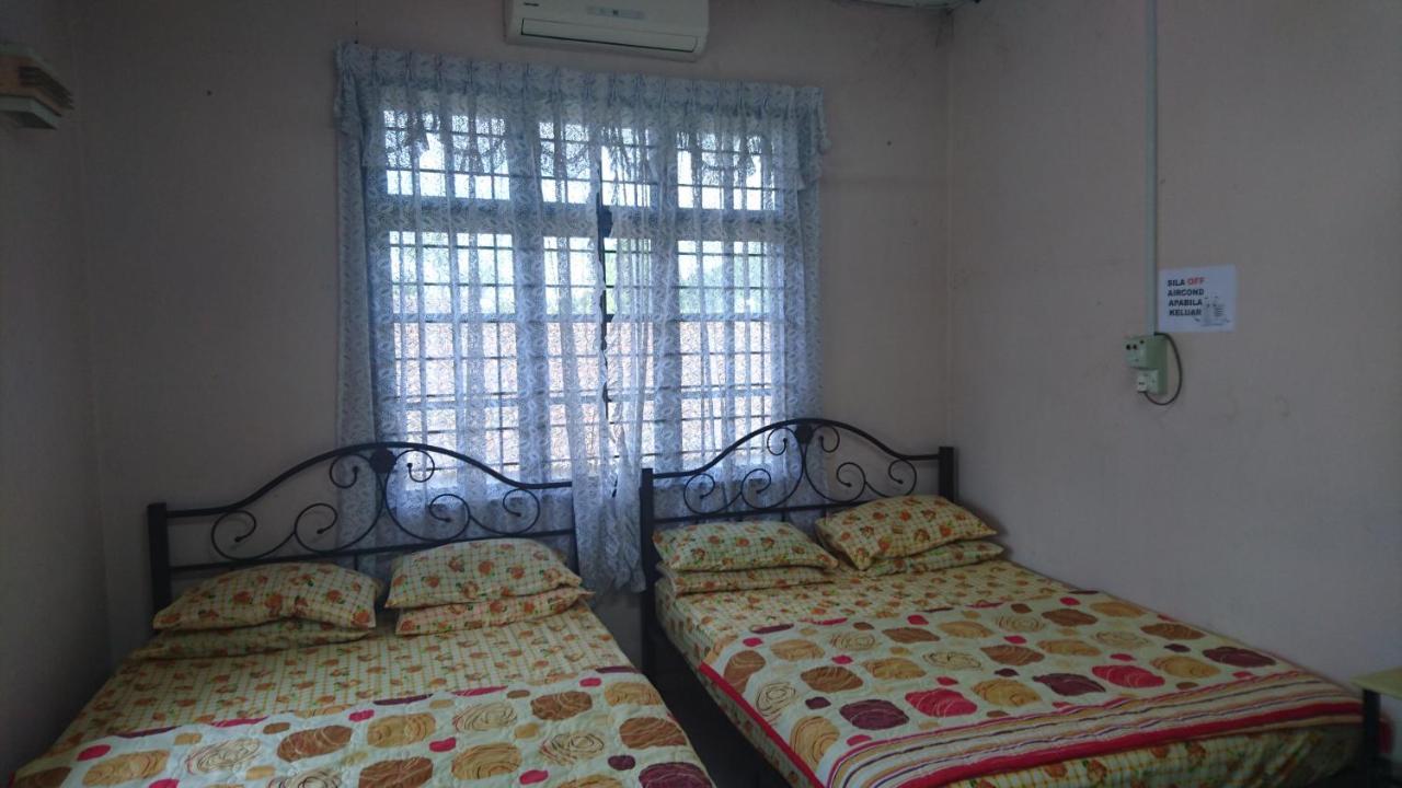 Homestay Roomstay Muar Srizahrani 외부 사진