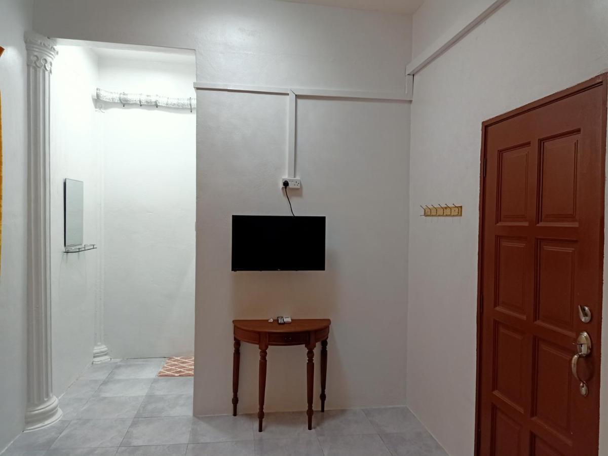 Homestay Roomstay Muar Srizahrani 외부 사진